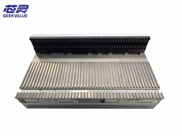 FUJI SMT Assembly Equipment PCBA Placement Accessories FUJI NXT 3 M6 Feeder platform